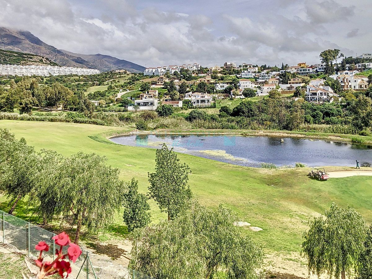 Apartment for sale in Estepona