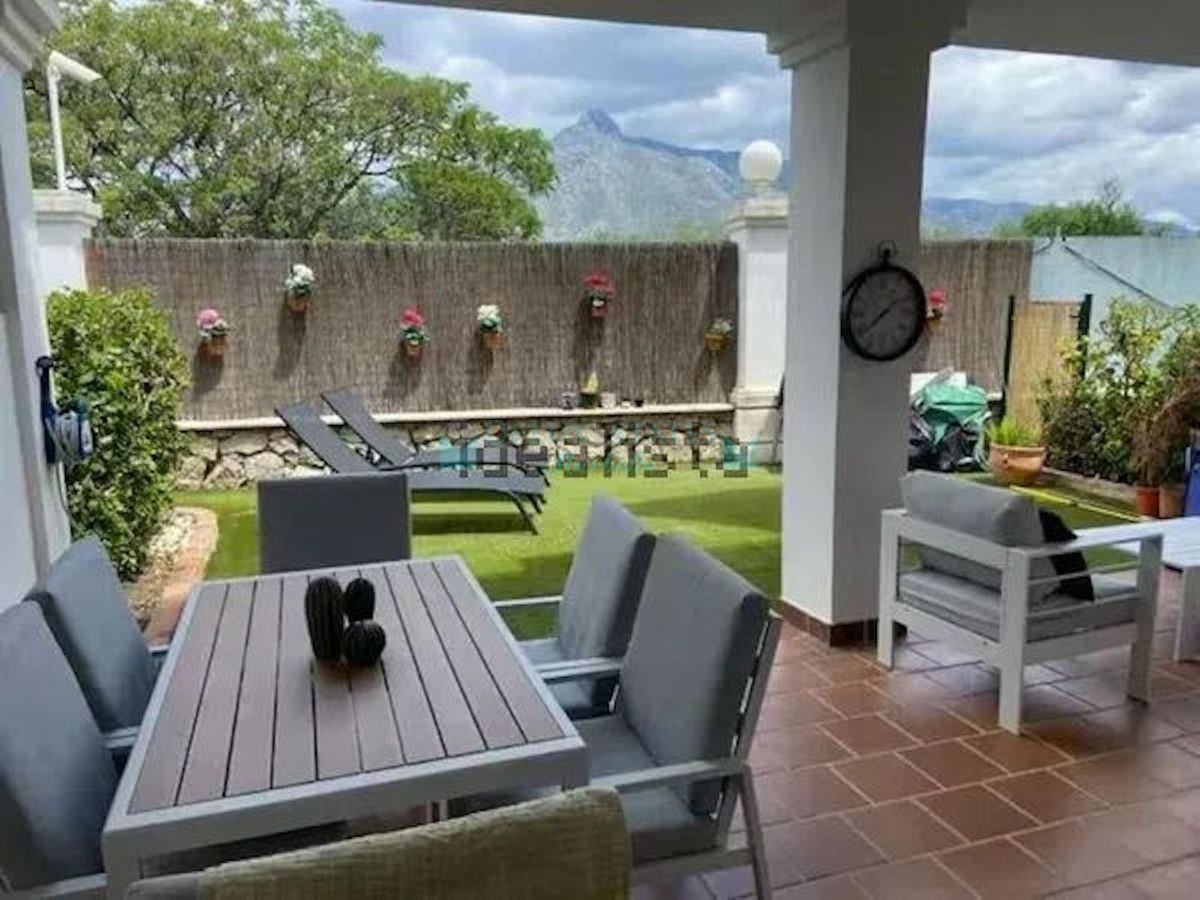 Ground Floor Apartment for sale in Nueva Andalucia