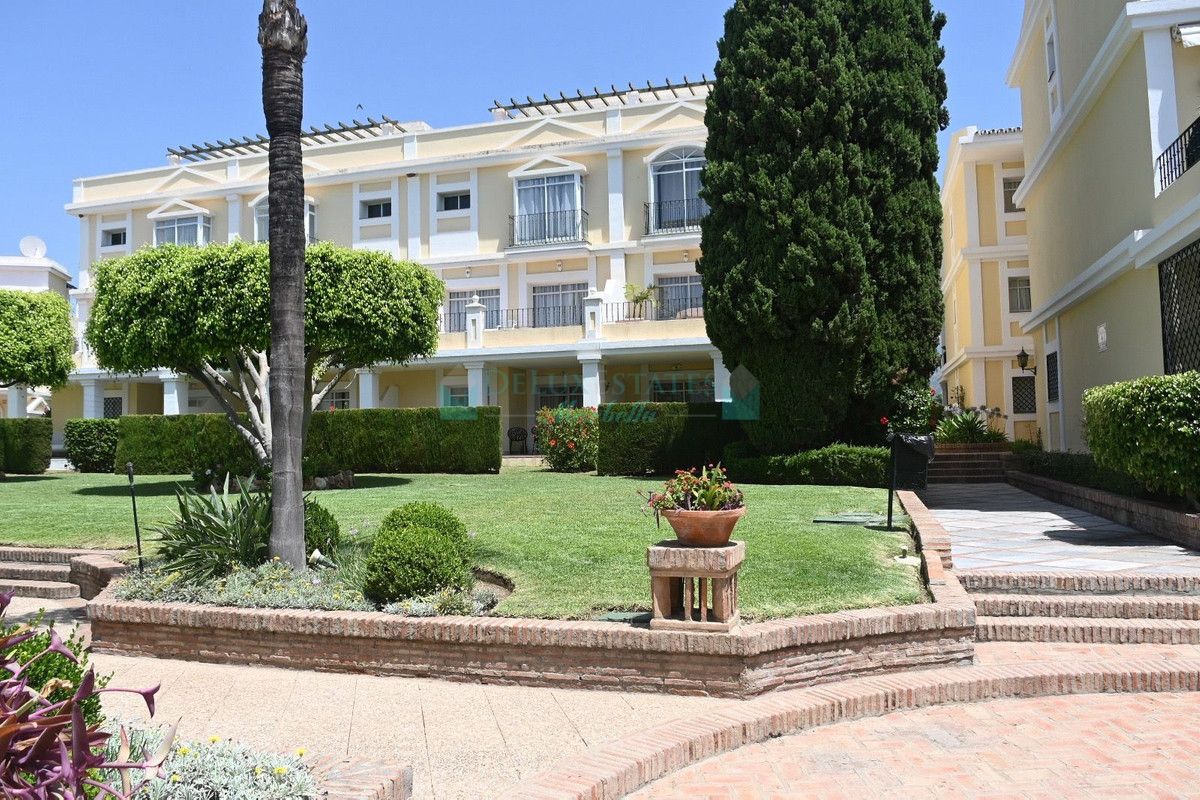 Ground Floor Apartment for sale in Nueva Andalucia