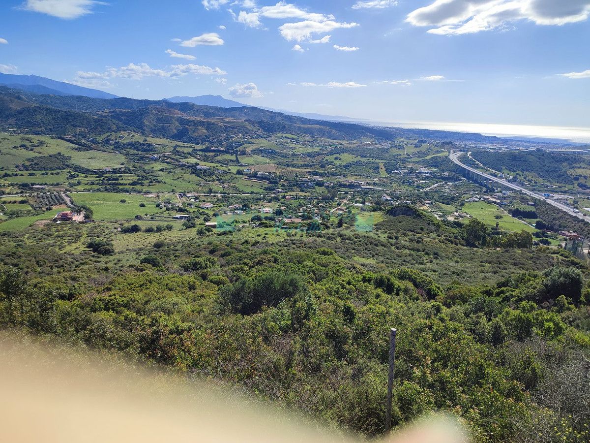 Plot for sale in Estepona