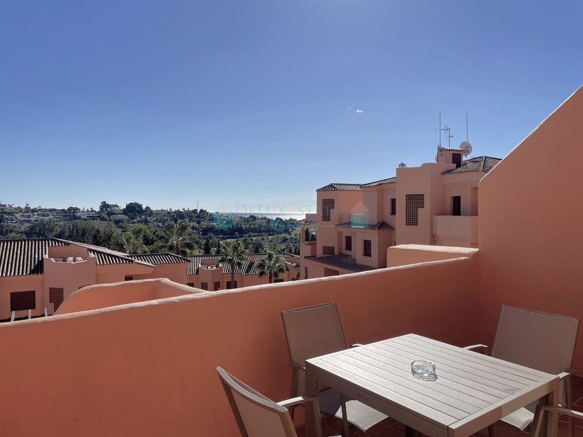 Apartment for sale in Benahavis