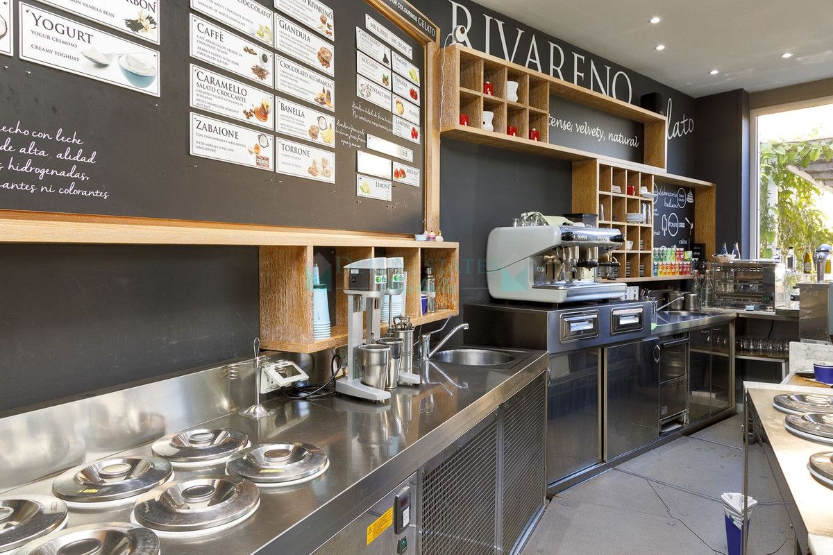 Bar for sale in Nueva Andalucia