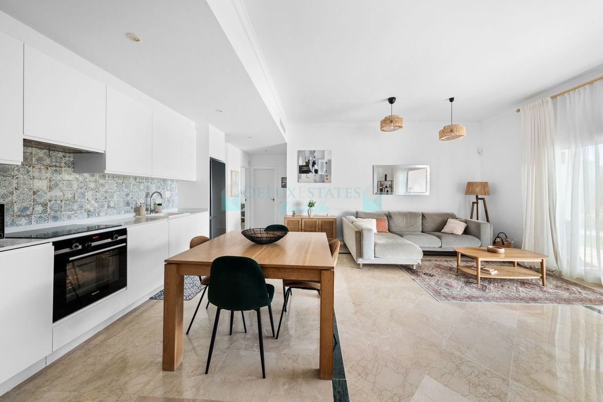 Ground Floor Apartment for sale in Benahavis