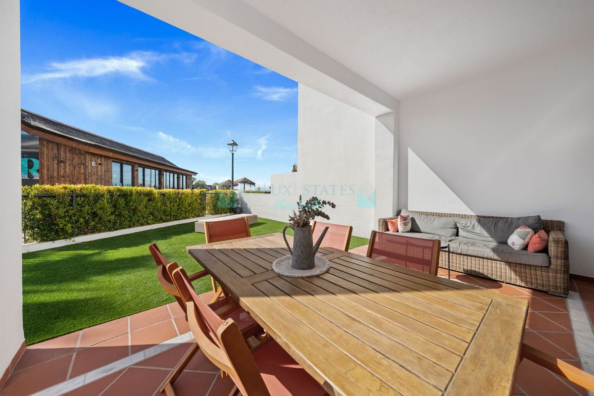 Ground Floor Apartment for sale in Benahavis