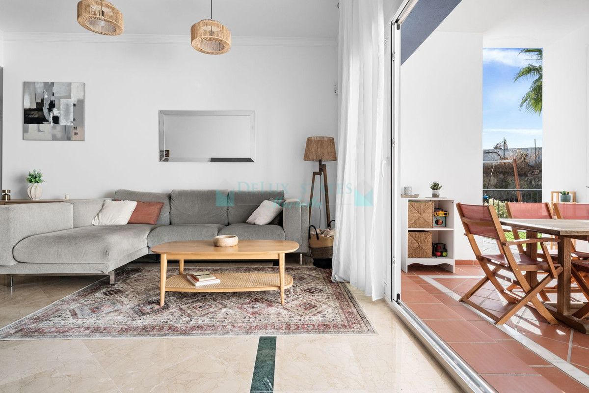 Ground Floor Apartment for sale in Benahavis