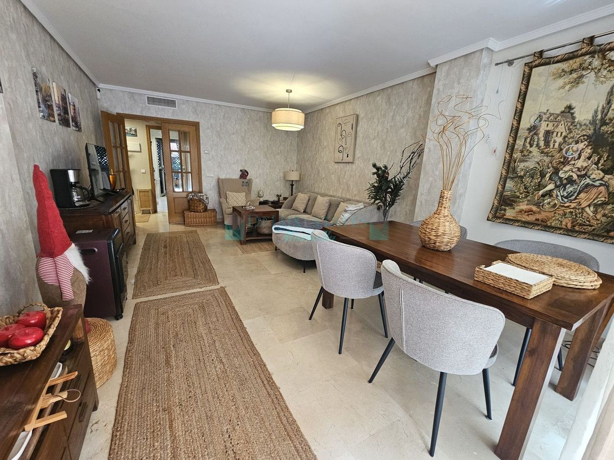 Ground Floor Apartment for sale in Las Chapas, Marbella East