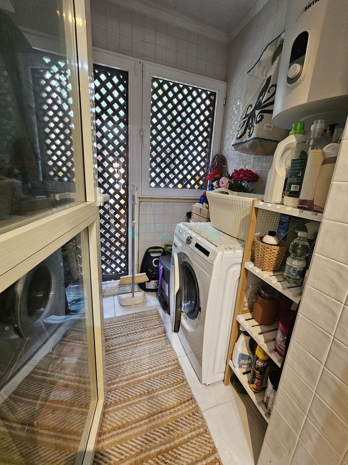 Ground Floor Apartment for sale in Las Chapas, Marbella East