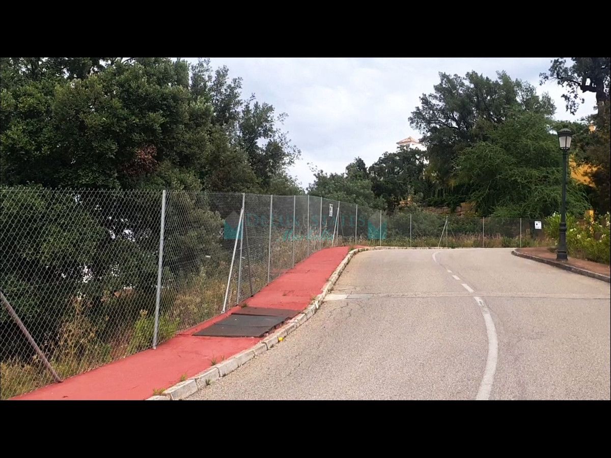 Residential Plot for sale in La Mairena, Marbella East