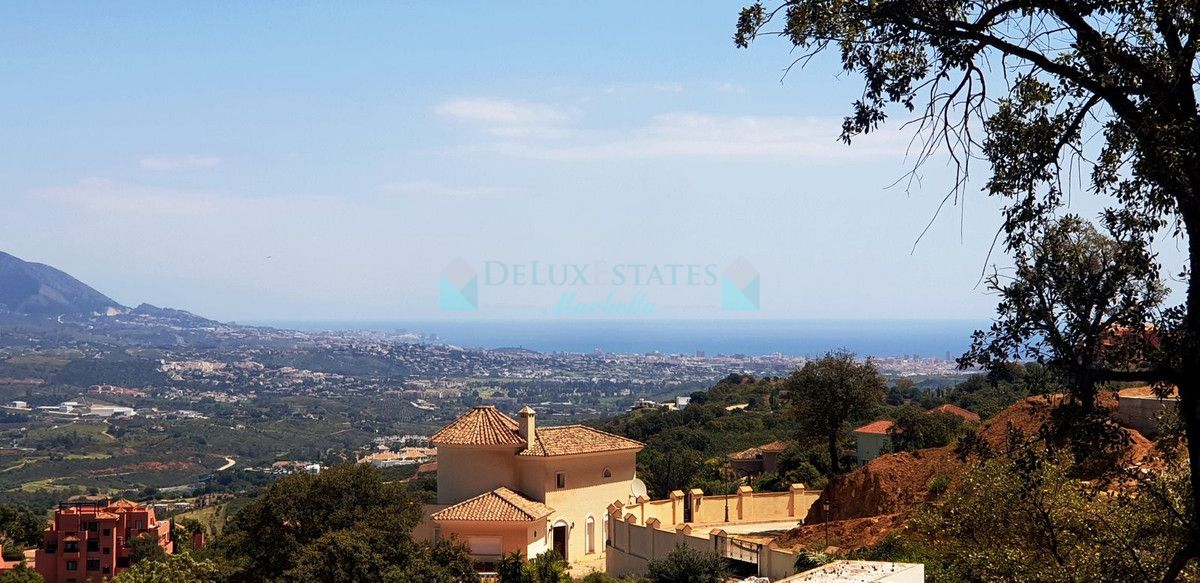 Residential Plot for sale in La Mairena, Marbella East
