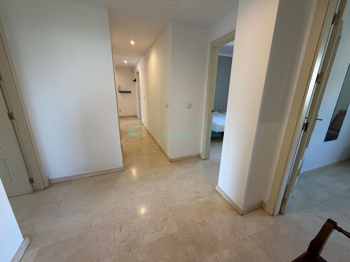Apartamento en venta en La Quinta, Benahavis