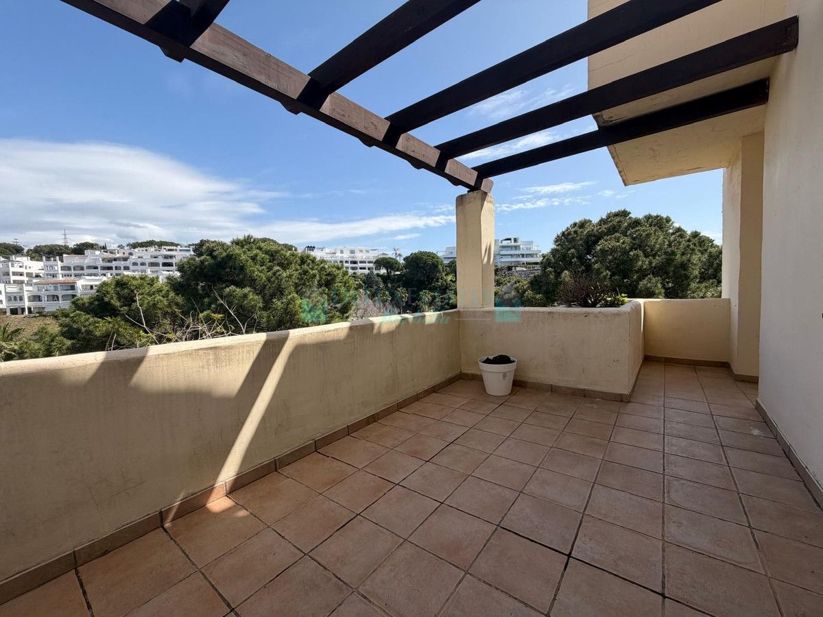 Apartamento en venta en La Quinta, Benahavis