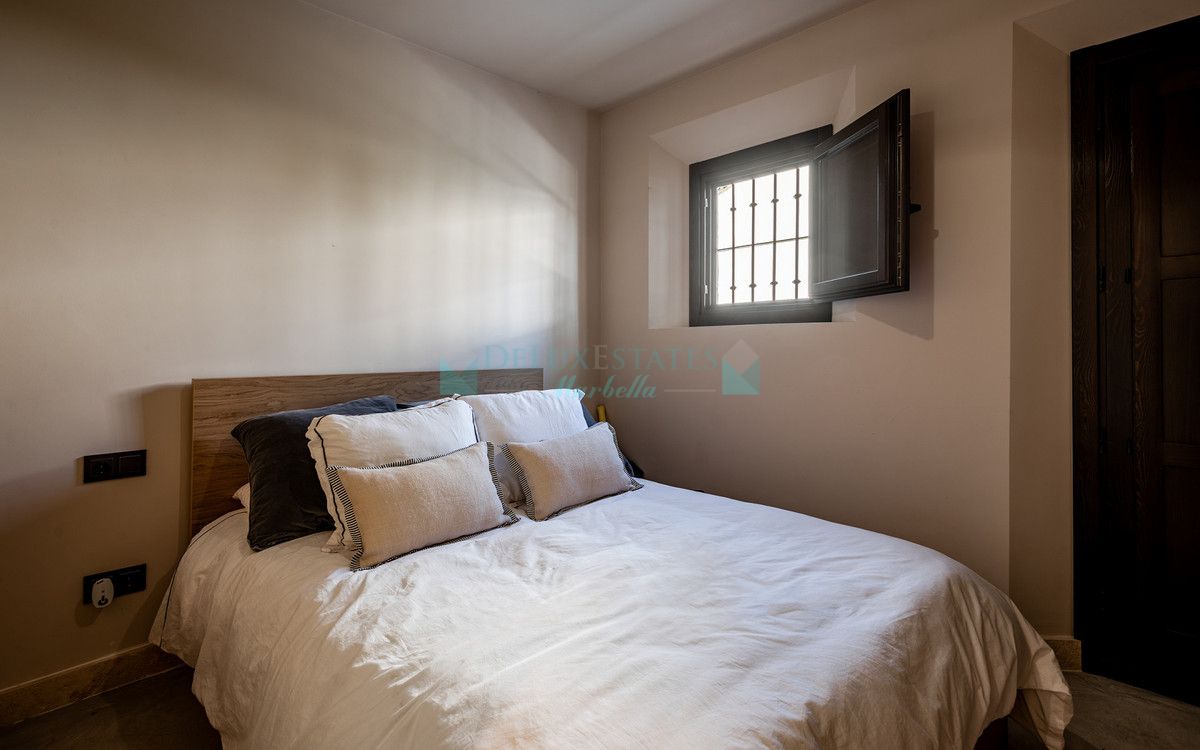 Town House for sale in Nueva Andalucia