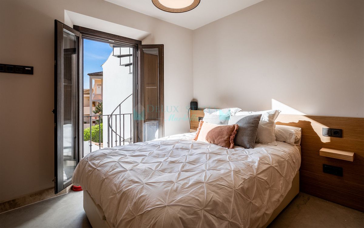 Town House for sale in Nueva Andalucia