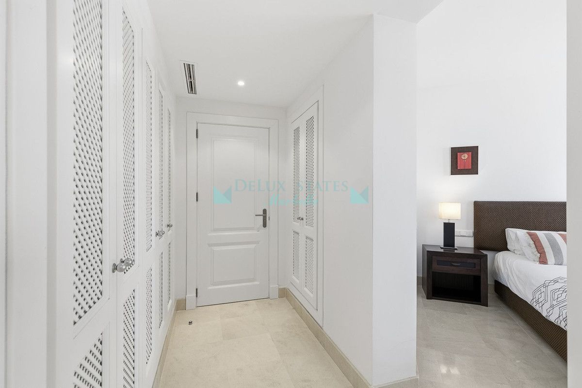 Ground Floor Apartment for sale in Nueva Andalucia