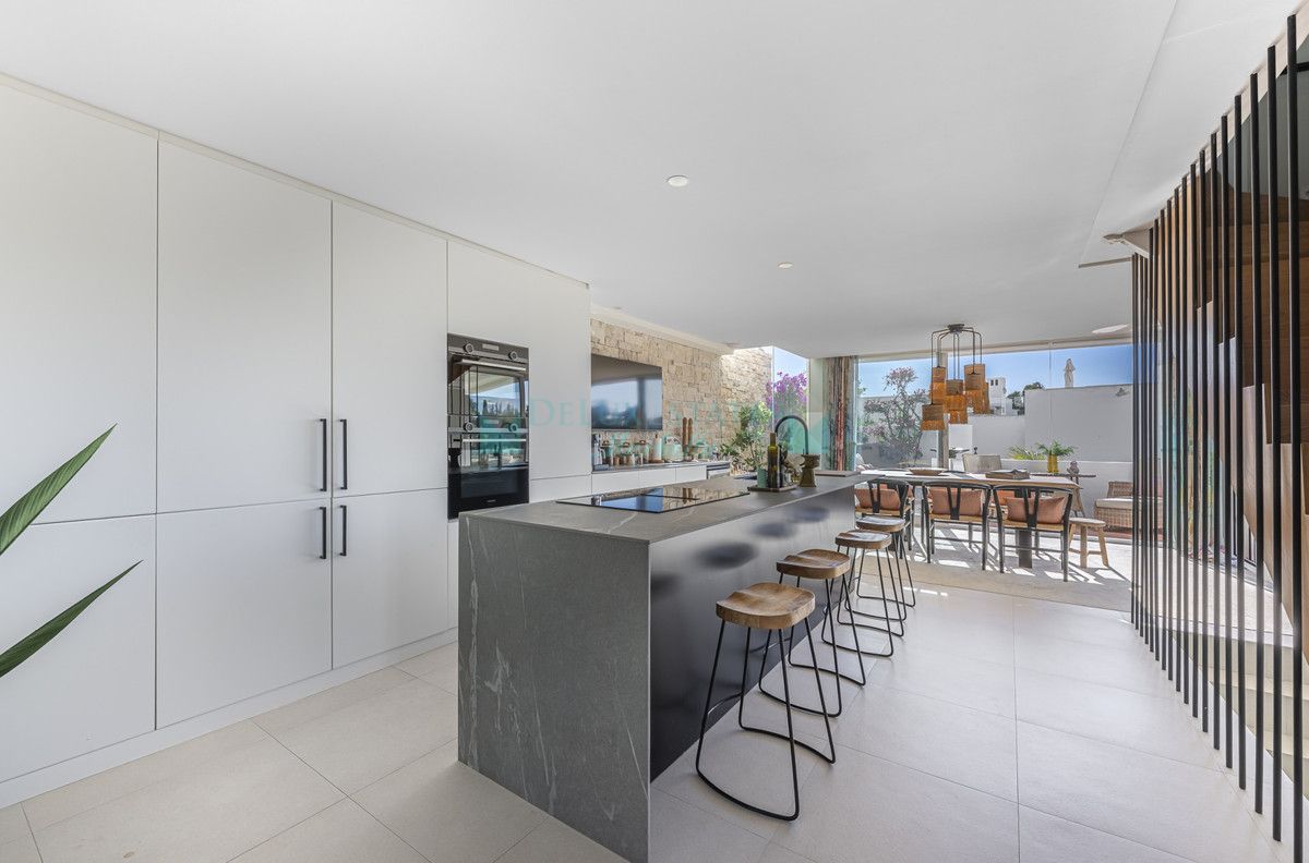 Town House for sale in Marbella Golden Mile