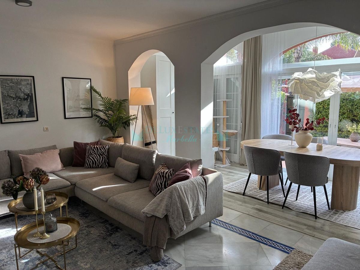 Semi Detached Villa for rent in Guadalmina Alta, San Pedro de Alcantara