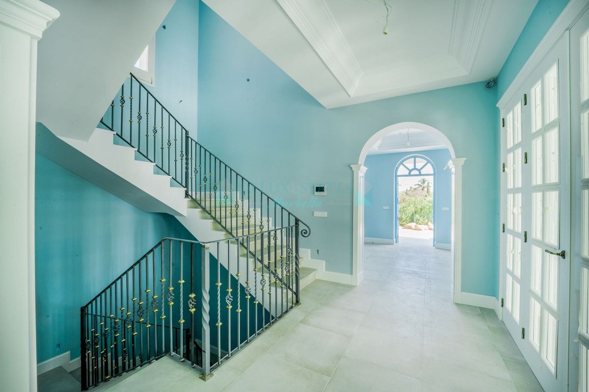 Villa for sale in Benahavis