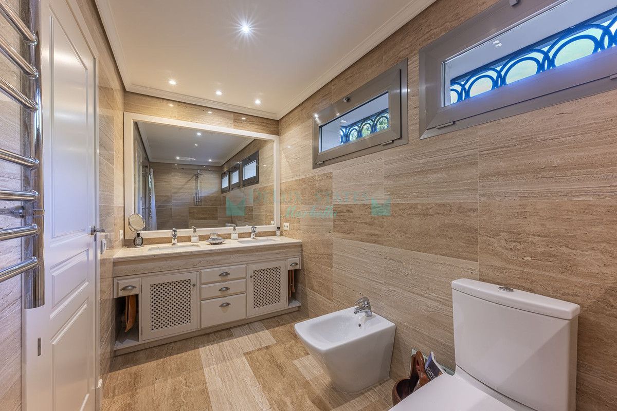 Villa for sale in Marbella