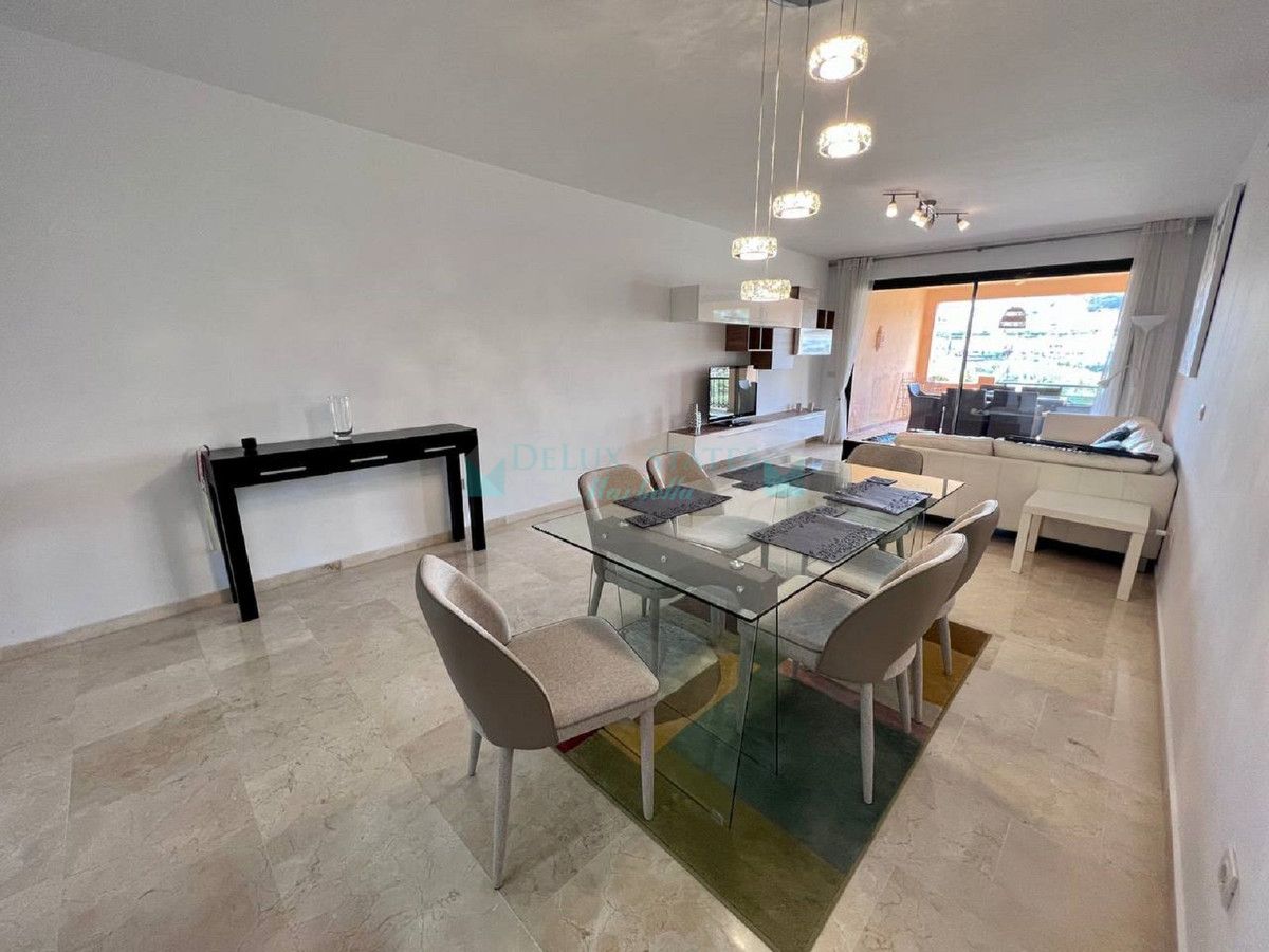 Apartment for rent in El Paraiso, Estepona