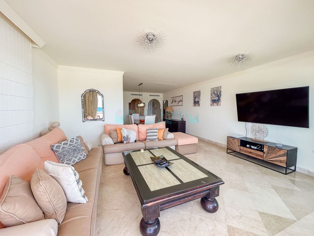 Apartment for sale in Estepona