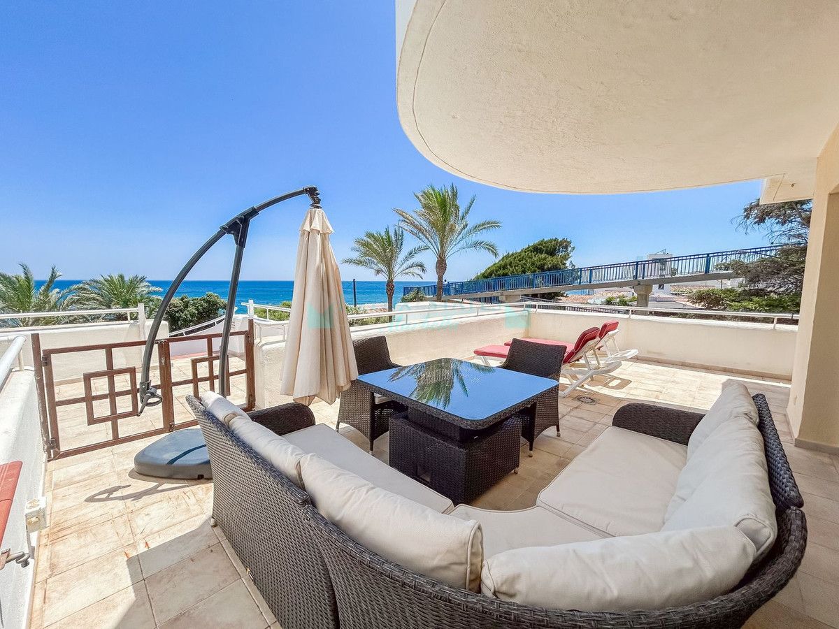 Apartment for sale in Estepona