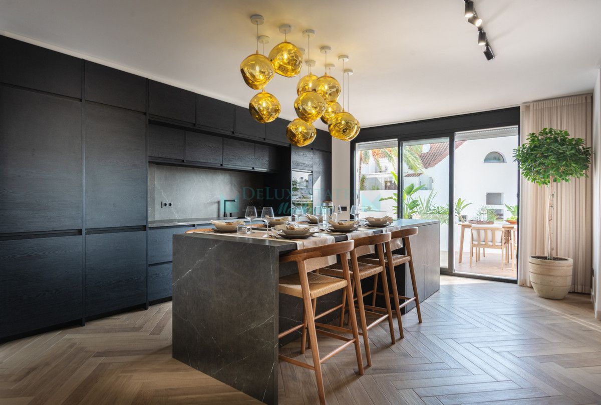 Apartment for sale in Nueva Andalucia