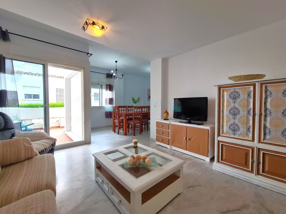 Apartment for sale in Estepona