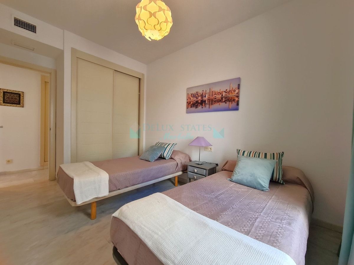 Apartment for sale in Estepona