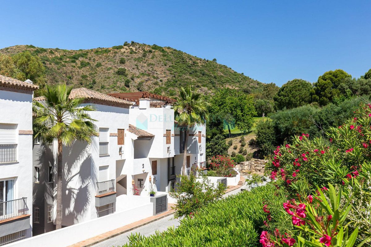 Penthouse for sale in Benahavis