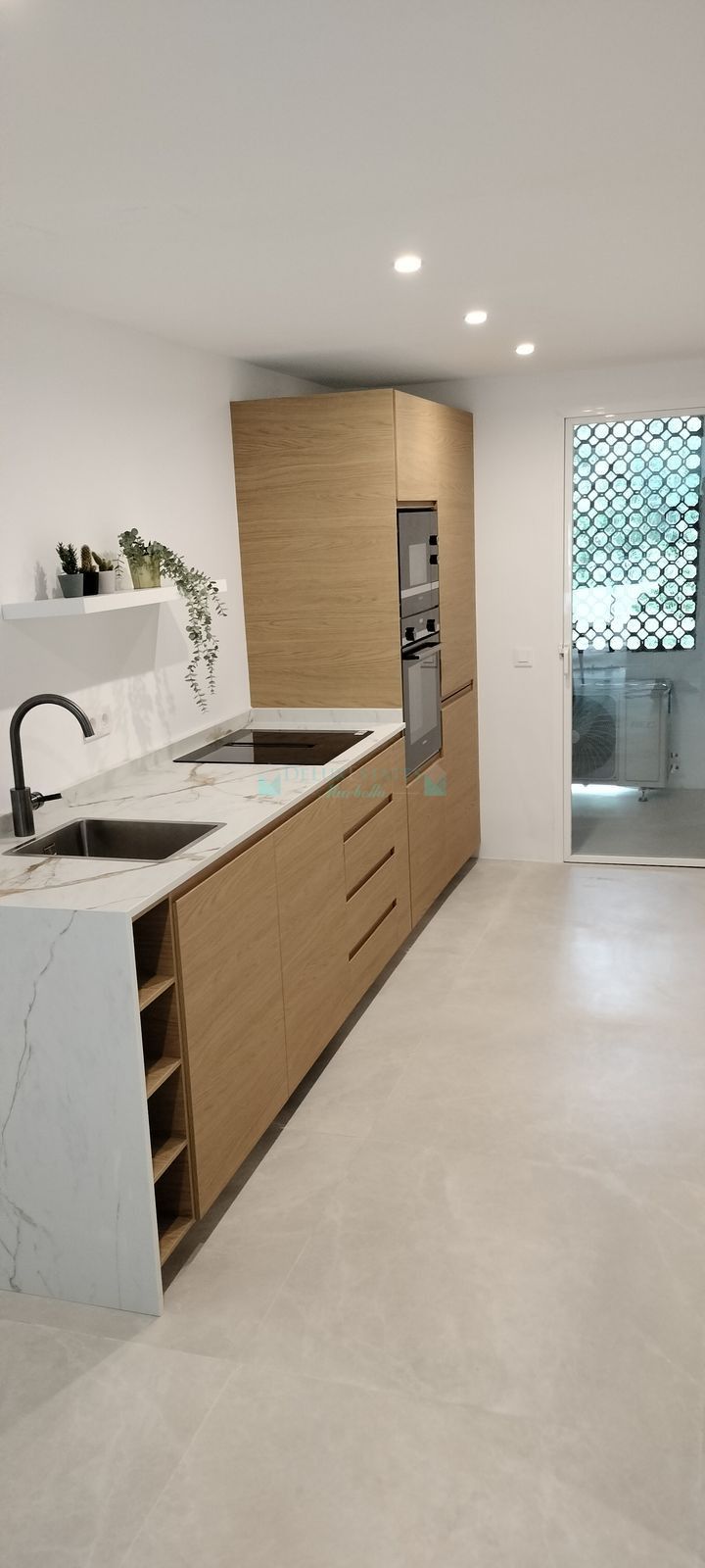 Penthouse for sale in Benahavis