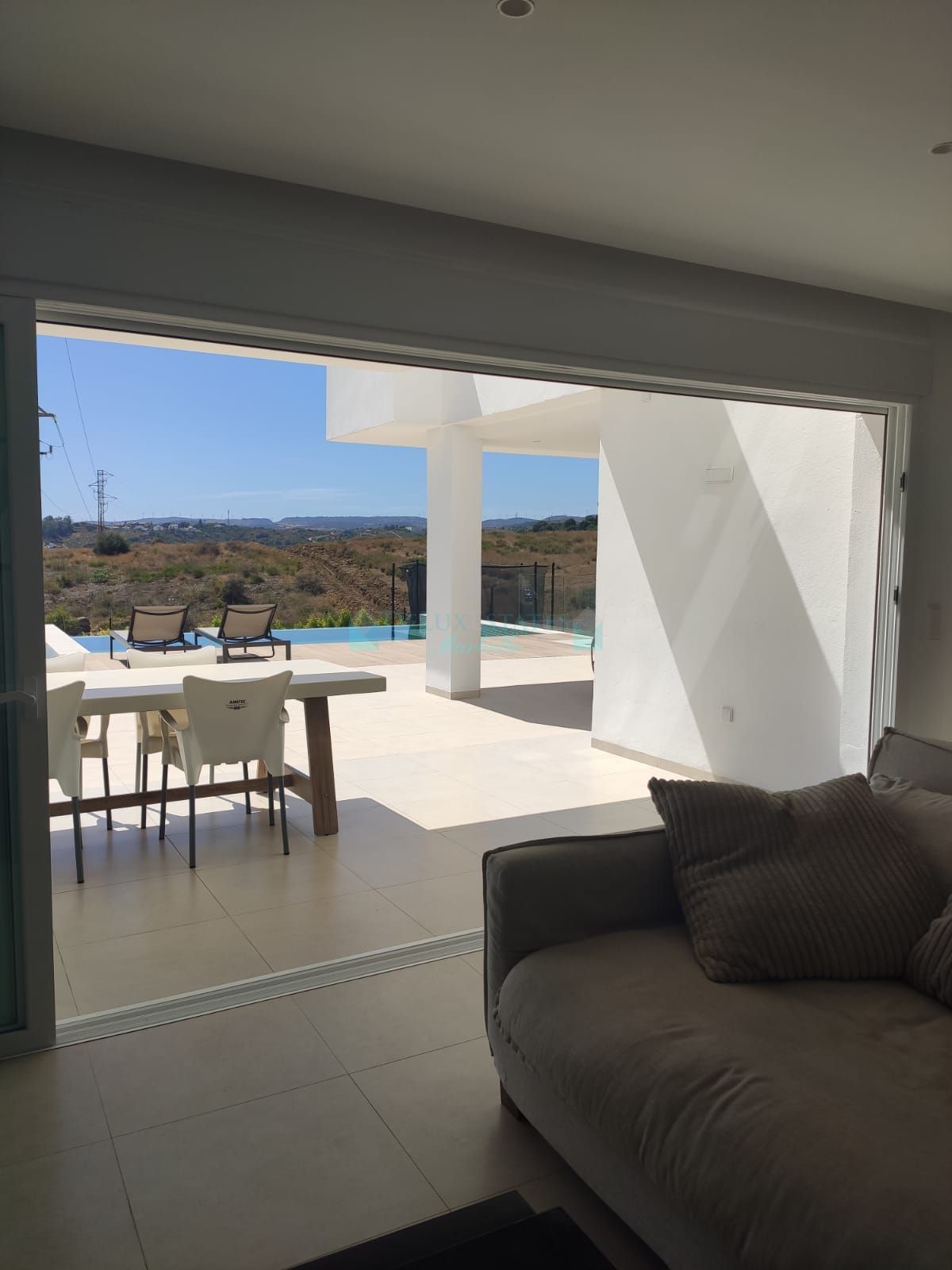Villa for sale in Estepona