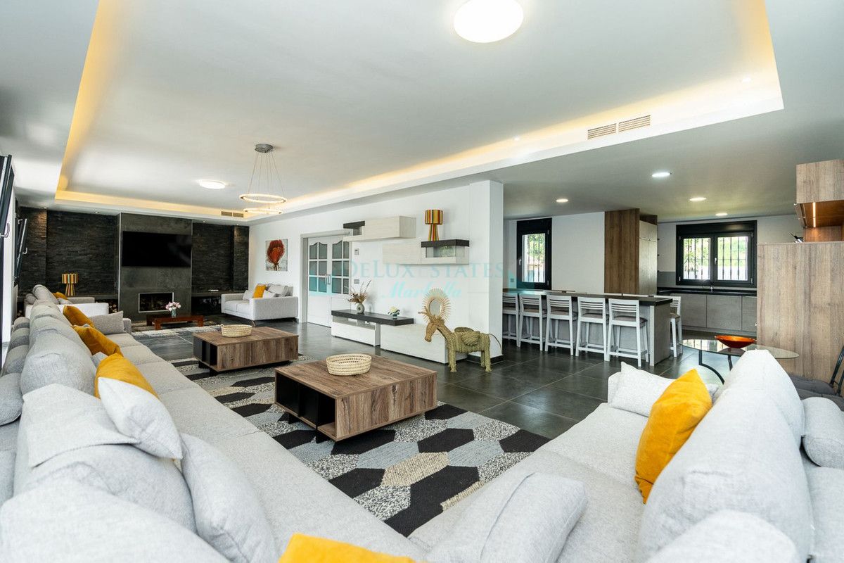 Villa for rent in Nueva Andalucia