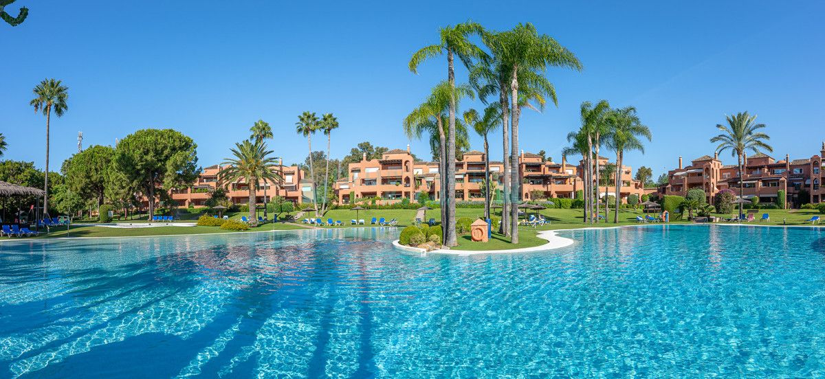 Apartment for sale in Estepona