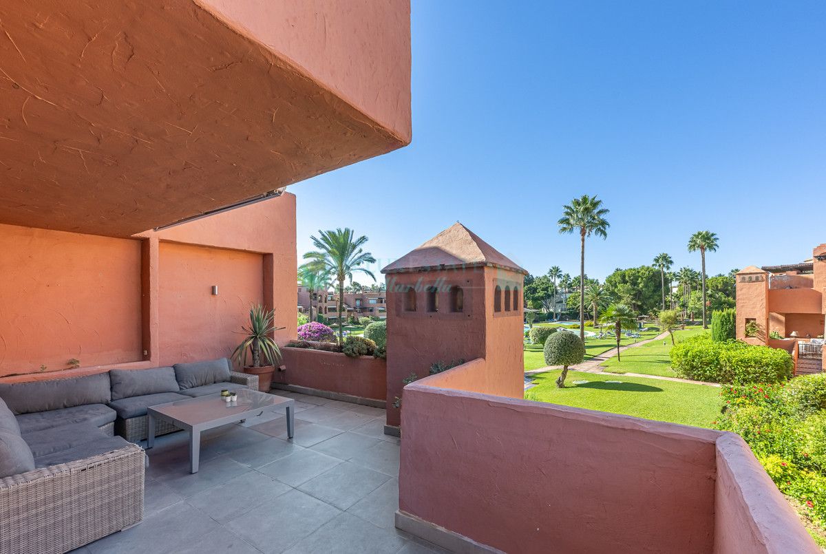 Apartment for sale in Estepona