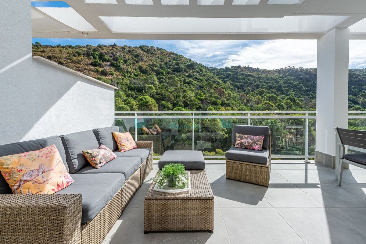 Apartment for sale in Benahavis