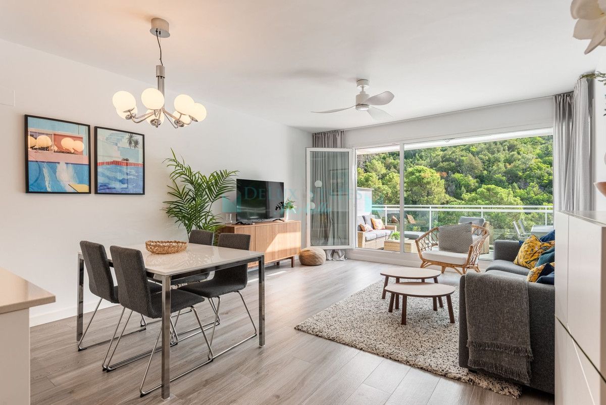 Apartment for sale in Benahavis