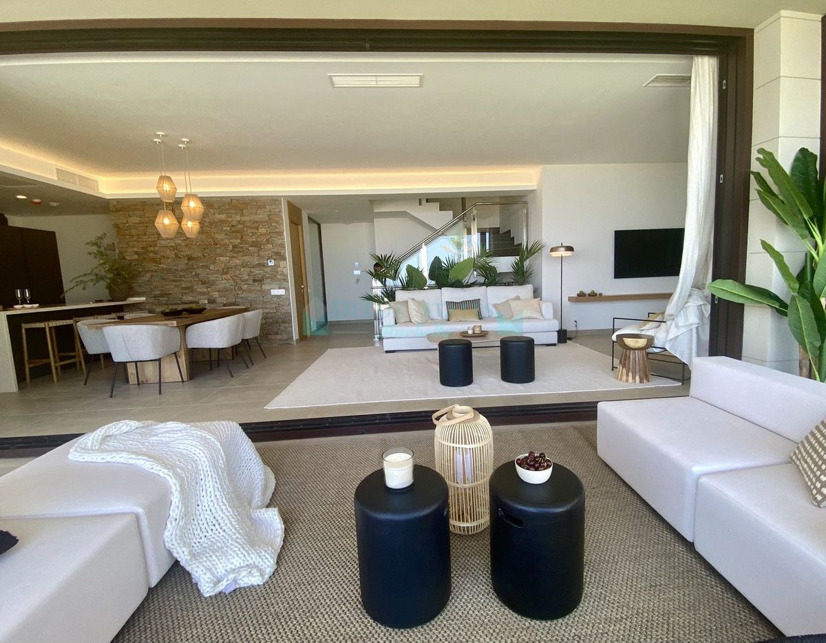 Villa for sale in Benahavis