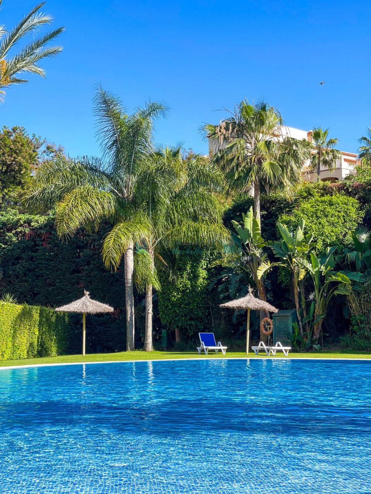 Apartment for sale in Estepona