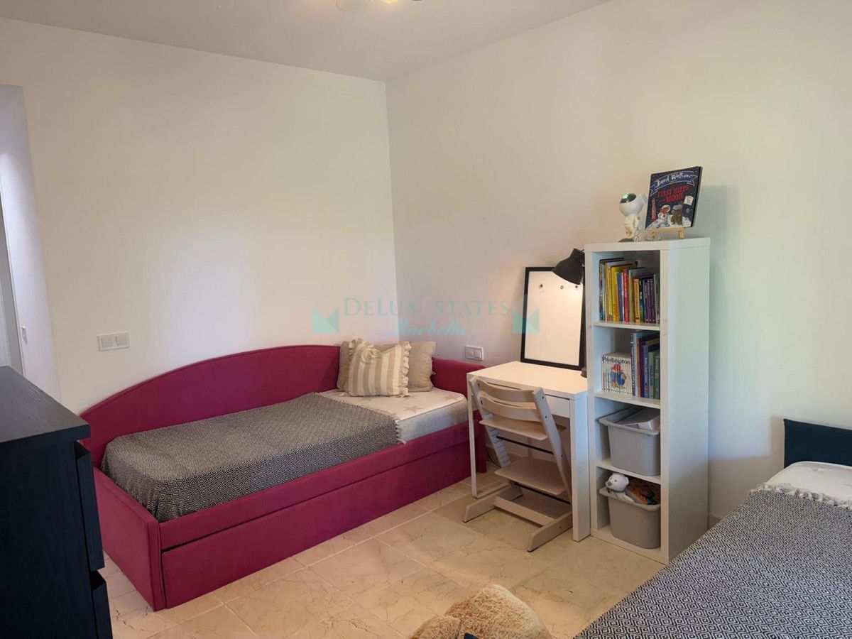 Apartment for sale in Estepona