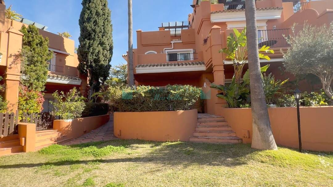 Town House for rent in Marbella