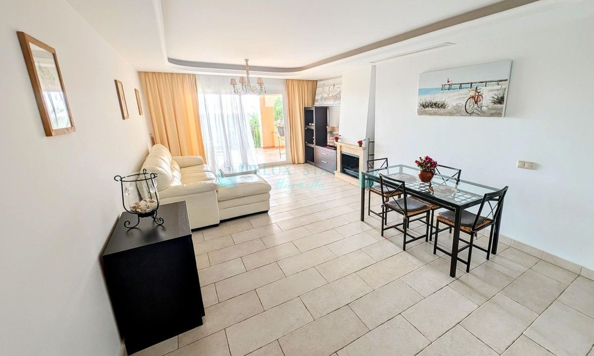 Ground Floor Apartment for sale in Benahavis