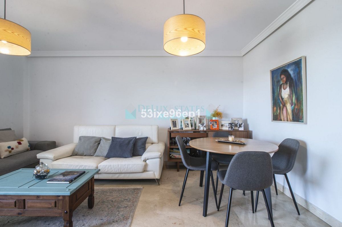 Apartamento en venta en Selwo, Estepona