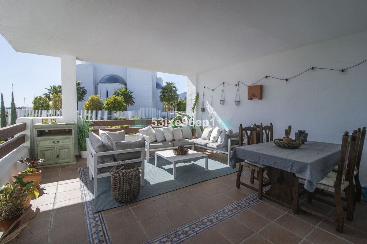 Apartamento en venta en Selwo, Estepona