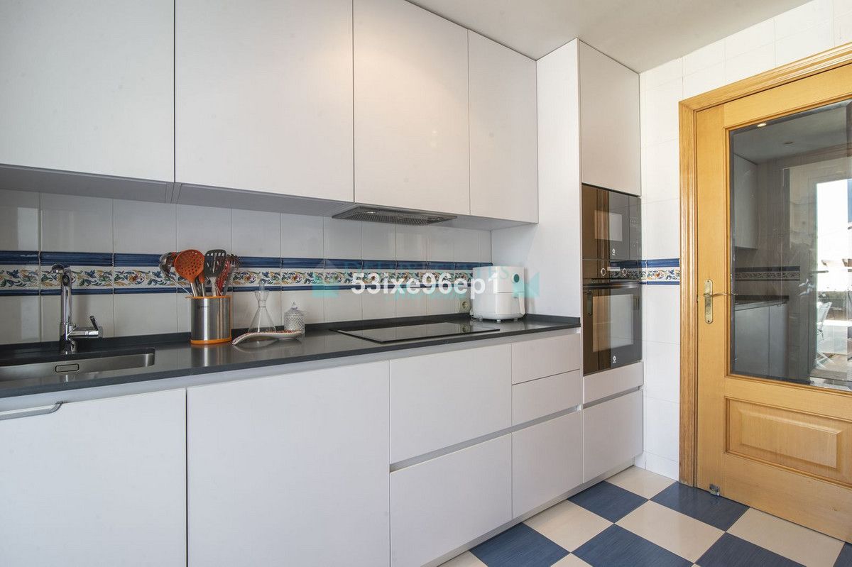 Apartamento en venta en Selwo, Estepona