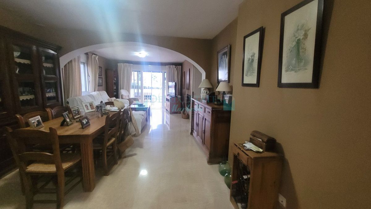Ground Floor Apartment for sale in Nueva Andalucia