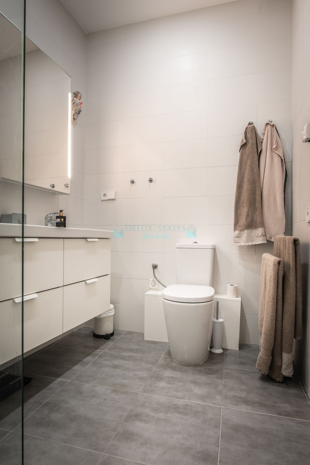 Penthouse for sale in Estepona