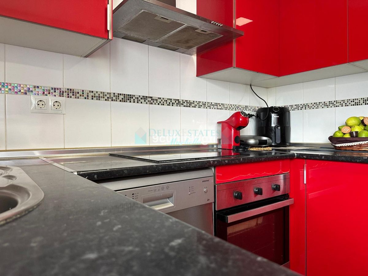 Penthouse for sale in Nueva Andalucia