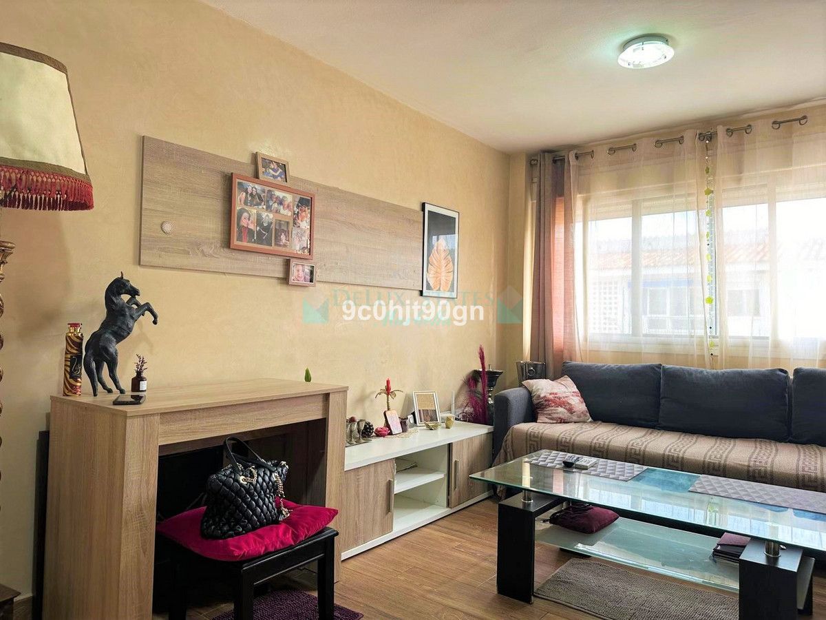 Penthouse for sale in Nueva Andalucia