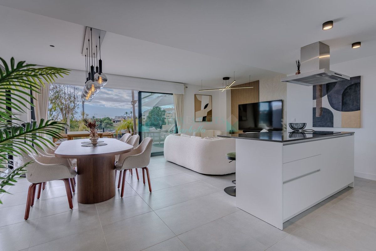 Apartment for sale in Selwo, Estepona