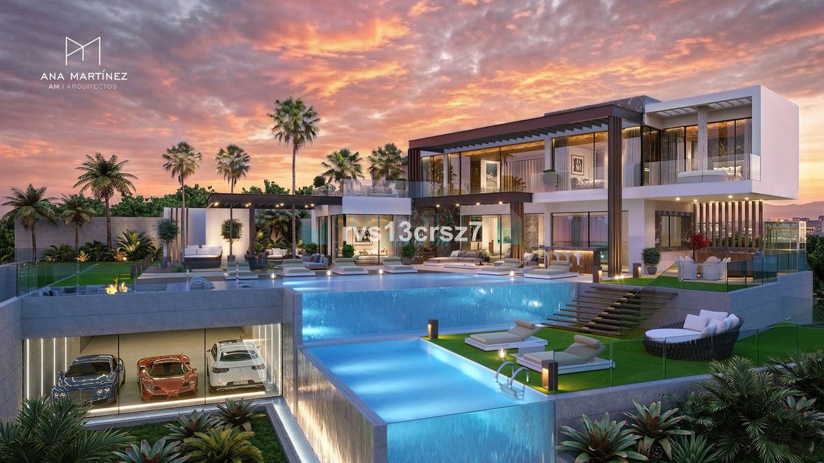 Villa for sale in Elviria, Marbella East